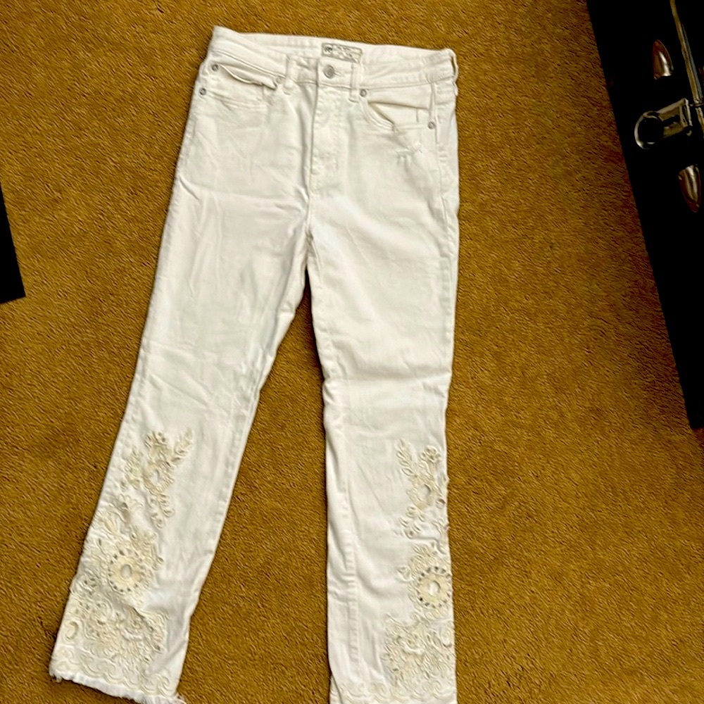 Embroidery free people white denim
